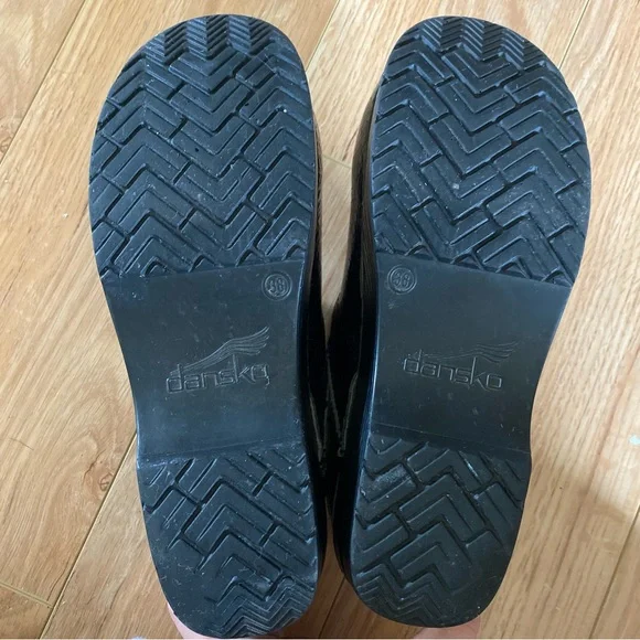 Dansko Clogs - Picture 3 of 10